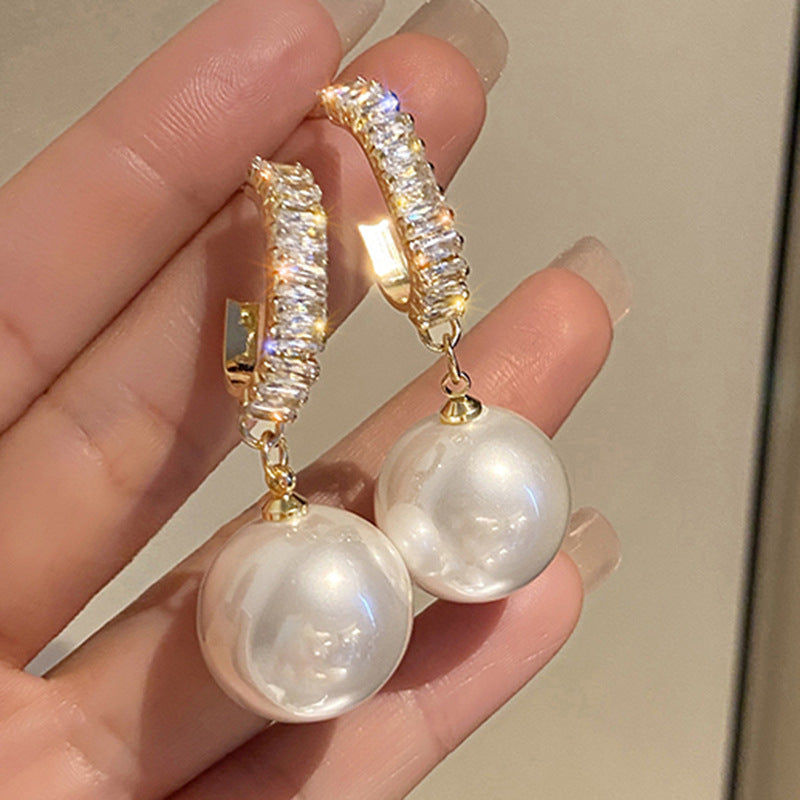 Luxury Earrings with Pearls and Zirconia