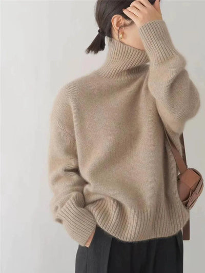 Emily Comfortable knitted turtleneck sweater