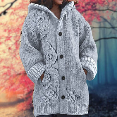 Rosalie - Soft sweater with hood and buttons