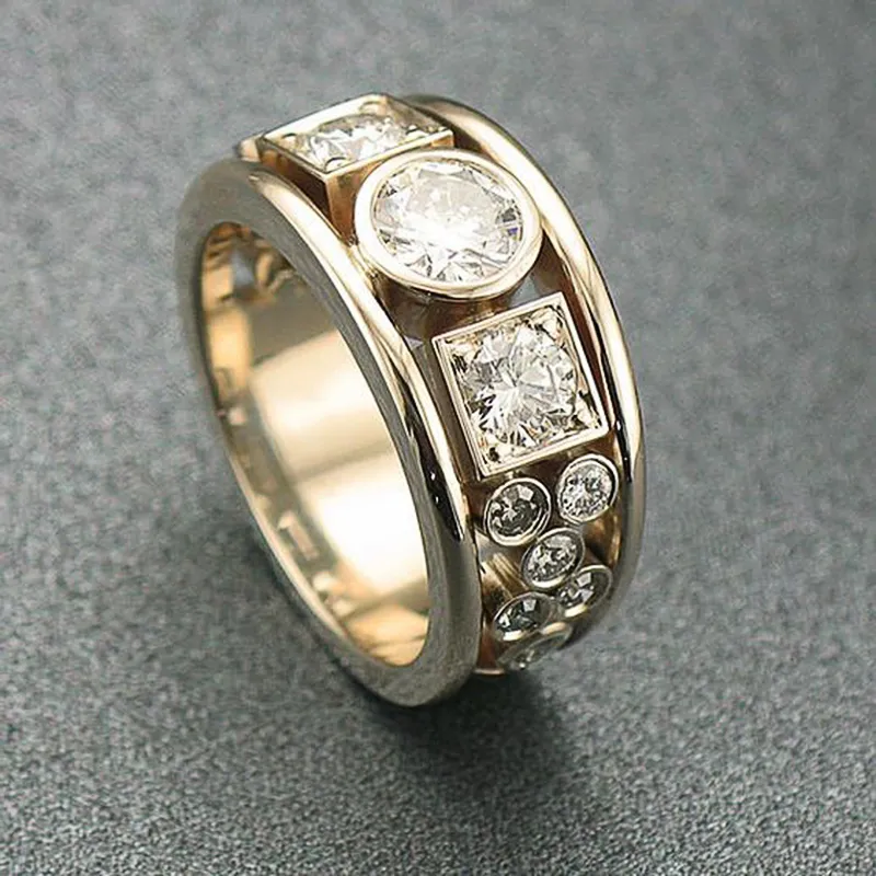 Vintage Gold Ring with Zirconia